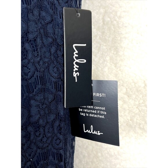 Lulu's NWT Women's Size Medium Dress Navy Lace Overlay Cap Sleeves - Picture 3 of 8